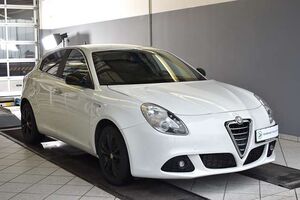 Alfa Romeo Giulietta 2,0 JTDM 16V Turismo TÜV bis 10-2027
