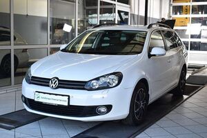 VW Golf VI Variant 1.6TDI AHK*2xPDC*SHZ*Navi