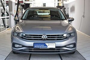 VW Passat Variant 2.0TDI Business DSG*AHK*Matrix