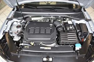 VW Passat Variant 2.0TDI Business DSG LED*Navi*AHK*Kamera