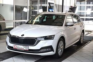 Skoda Octavia Combi 2.0TDI Style DSG*AHK*LED*Head-Up