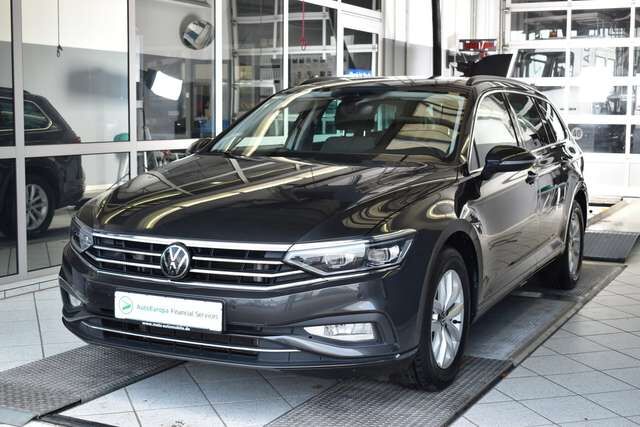 VW Passat Variant 2.0TDI Business DSG*AHK*Matrix