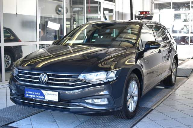 VW Passat Variant 2.0TDI Business DSG*AHK*LED