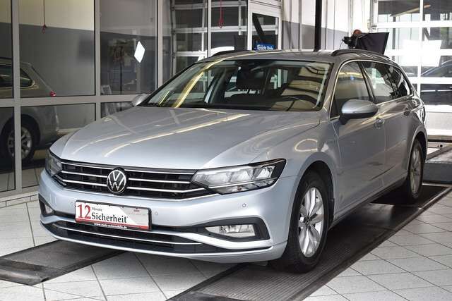 VW Passat Variant 2.0 TDI Business DSG*AHK*LED