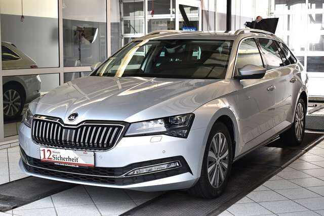 Skoda Superb Combi 2.0TDI Style DSG*AHK*LED*SHZ*PDC