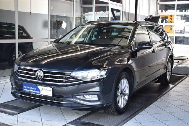 VW Passat Variant 2.0TDI DSG*AHK*LED*ACC