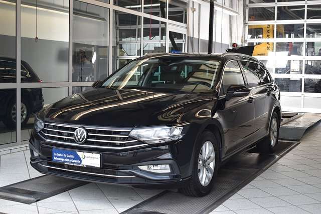 VW Passat Variant 2.0TDI Business DSG*AHK*LED*360kam