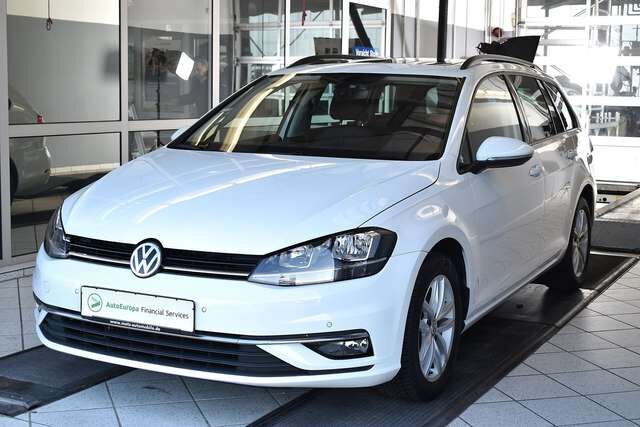 VW Golf VII 1.6TDI Comfortline DSG*ACC*SHZ*Navi