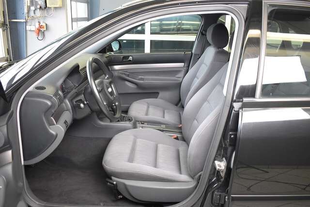 Audi A4 Limousine 1.6L Klimaautomatik
