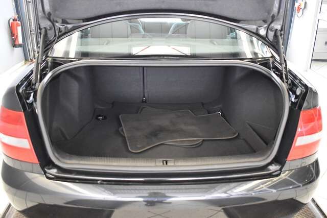 Audi A4 Limousine 1.6L Klimaautomatik