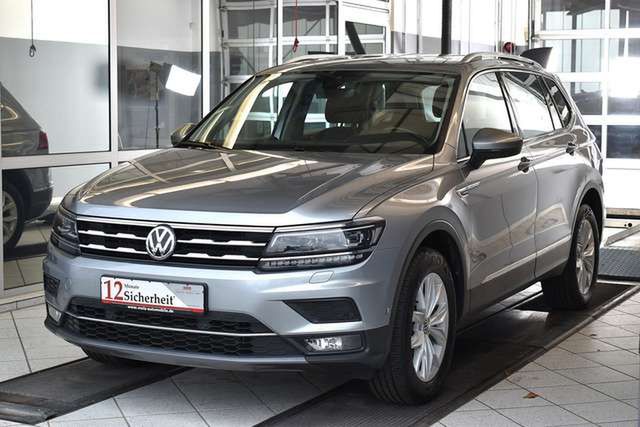 VW Tiguan Allspace 2.0TDI Highline 4M DSG Matrix*AH