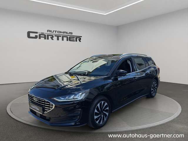 Ford Focus Turnier Titanium LED Navi AWR PDC Shz