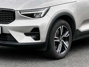 Volvo XC40 Plus Dark 2WD AHK Digitales Cockpit Memory Sitze S