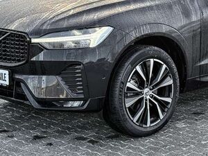 Volvo XC60 Plus Dark 2WD StandHZG AHK El. Panodach Digitales