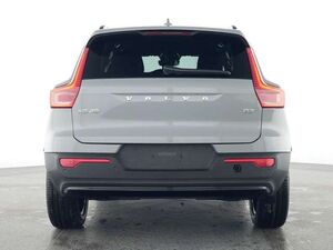 Volvo XC40 Plus Dark 2WD AHK Digitales Cockpit Memory Sitze S