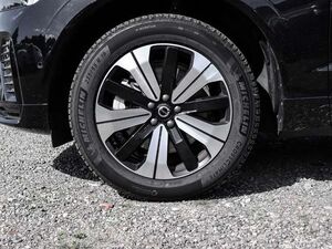 Volvo XC60 Plus Dark Recharge Plug-In Hybrid AWD T8 Twin Engi