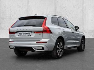 Volvo XC60 Plus Dark 2WD B4 Benzin EU6d Digitales Cockpit Mem