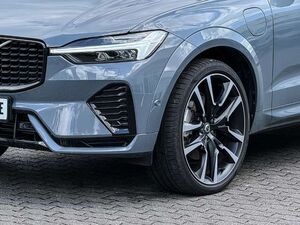 Volvo XC60 Ultimate Dark Recharge Plug-In Hybrid AWD T8 Twin