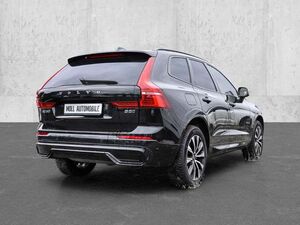 Volvo XC60 Plus Dark AWD B5 Benzin EU6d Allrad Leder digitale
