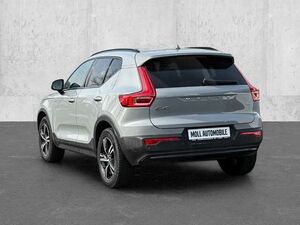 Volvo XC40 Plus Dark 2WD Digitales Cockpit Memory Sitze Sound