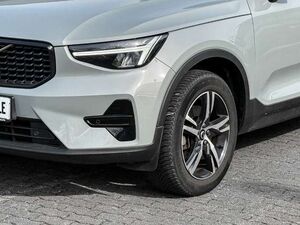 Volvo XC40 Plus Dark 2WD Digitales Cockpit Memory Sitze Sound