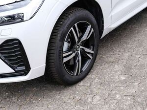 Volvo XC60 R Design Recharge Plug-In Hybrid AWD T8 Twin Engin