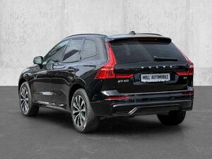 Volvo XC60 Plus Dark 2WD B4 Benzin EU6d Leder Digitales Cockp