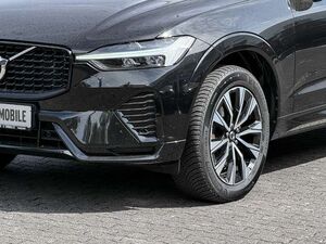 Volvo XC60 Plus Dark 2WD B4 Benzin EU6d Leder Digitales Cockp