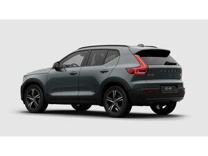 Volvo XC40 B4 Benzin Plus Dark Standh. Licht-Paket