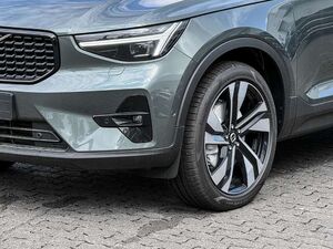 Volvo XC40 B3 Ultra Dark Frontscheibenheizung  Alarmanlage