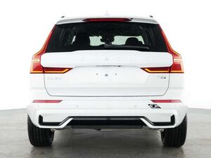 Volvo XC60 Plus Dark Recharge Plug-In Hybrid AWD HUD StandHZG