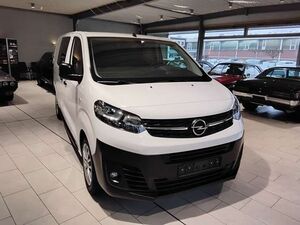 Opel Vivaro Doppelkabine Bus vom Opel Spezialisten