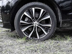 Volvo XC60 Ultimate Dark 2WD B4 Diesel EU6d HUD AD digitales