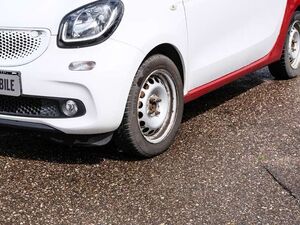 smart forFour 66 kW Sportpaket Panorama Klimaautom Temp Tel.-Vor