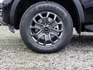 Ford Ranger Wildtrak e-4WD Doka el. Rollo Techno 46 Laderaumte