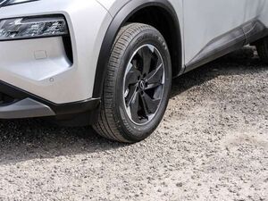 Nissan X-Trail Acenta 1.5 VC-T MHEV 163PS 4x2 Xtronic Familienpak