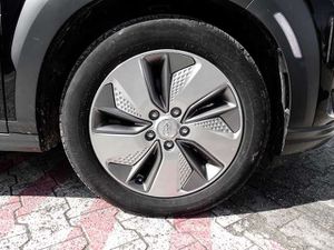 Hyundai KONA Premium Elektro 2WD HUD Navi Leder Soundsystem Kli