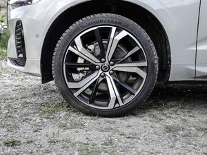 Volvo XC60 Ultimate Dark Recharge Plug-In Hybrid AWD T8 Twin