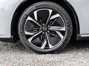 Mazda 6 EV 258PS 1AT RWD Takumi NAVI HUD SONY