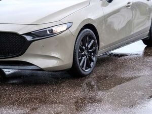 Mazda 3 2025 2.5L e-SKYACTIV G 140ps 6AT FWD Homura