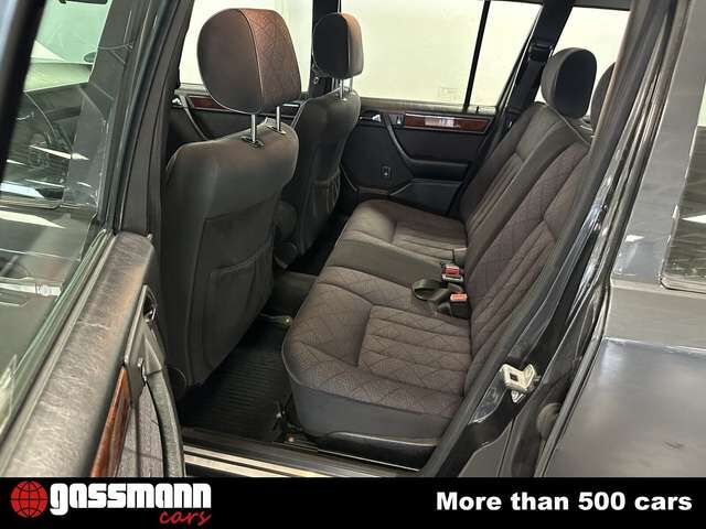 Mercedes-Benz 280 E 280 Stretchlimousine W124, 1 von 193 ab Werk