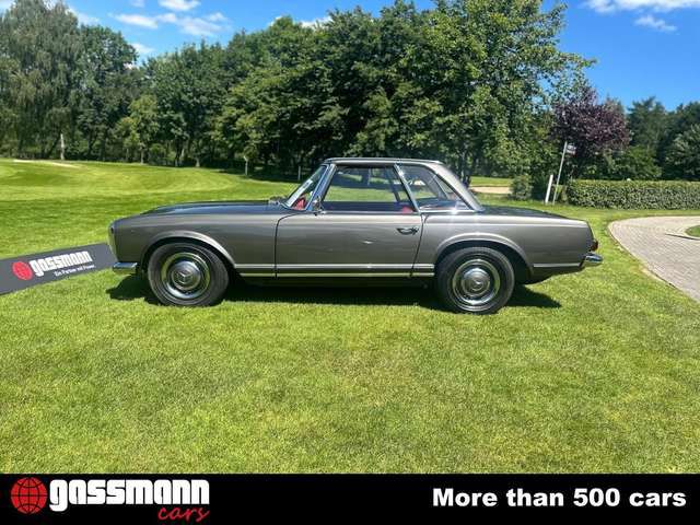 Mercedes-Benz 230 SL Pagode mit Hard-Top und Stehendem