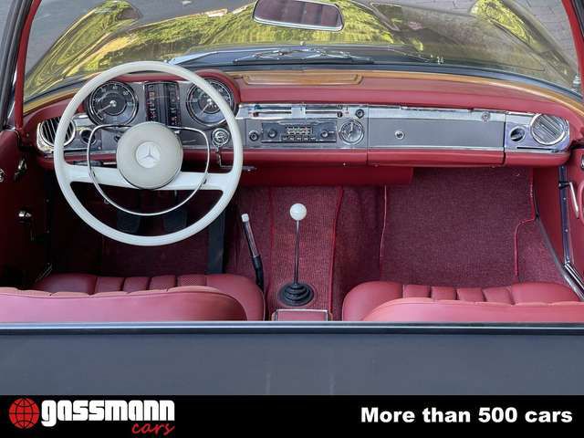 Mercedes-Benz 230 SL Pagode mit Hard-Top und Stehendem