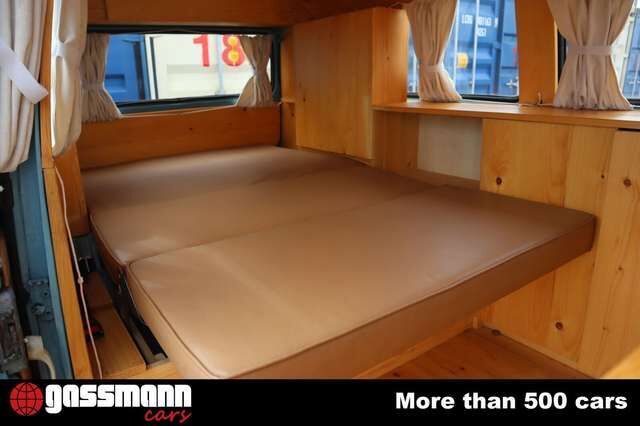 VW T2 Camper Bus - High Roof / Hochdach