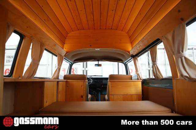 VW T2 Camper Bus - High Roof / Hochdach