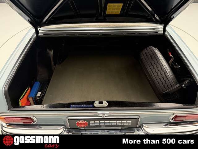 Mercedes-Benz 250 S Limousine - W108