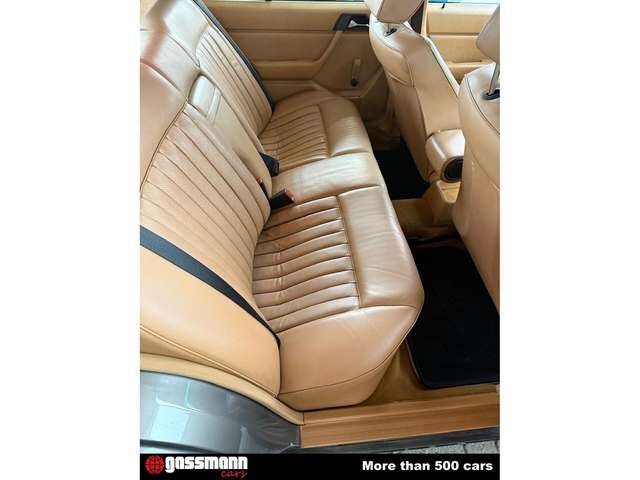 Mercedes-Benz 200 Limousine W124