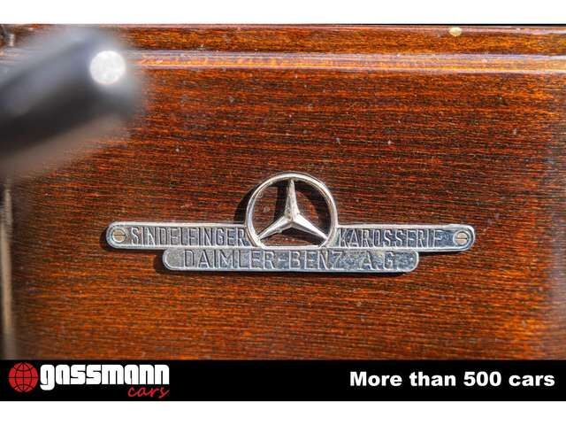 Mercedes-Benz 220 B Cabriolet W187