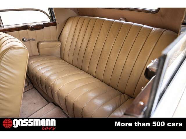Mercedes-Benz 220 B Cabriolet W187