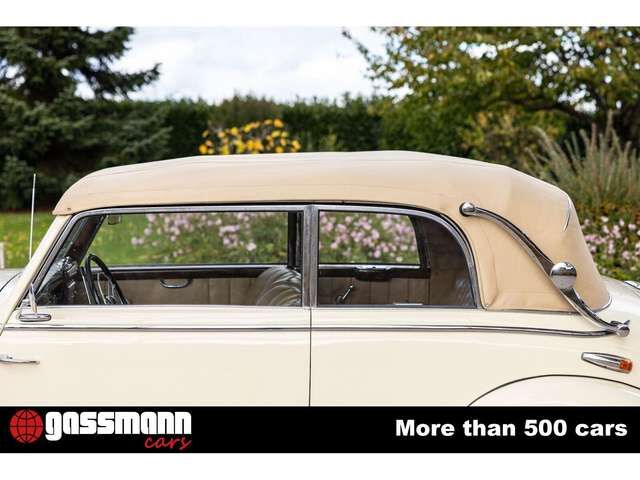 Mercedes-Benz 220 B Cabriolet W187